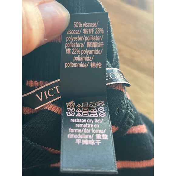 Victoria's Secret Halter Crop Top High Neck With Hook And Eye Closure Size Small - Picture 5 of 5